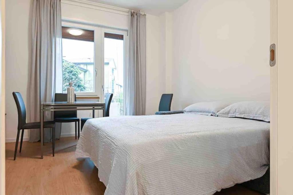 Апартаменты -Free Parking & Wifi- 10 Minuti Dal Centro Падуя Экстерьер фото